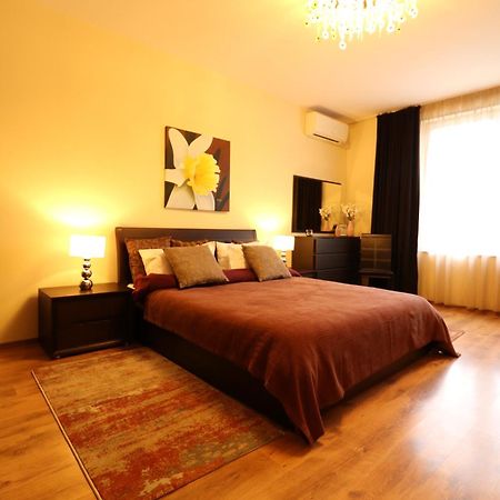 Varna Garden View Apartment Bagian luar foto