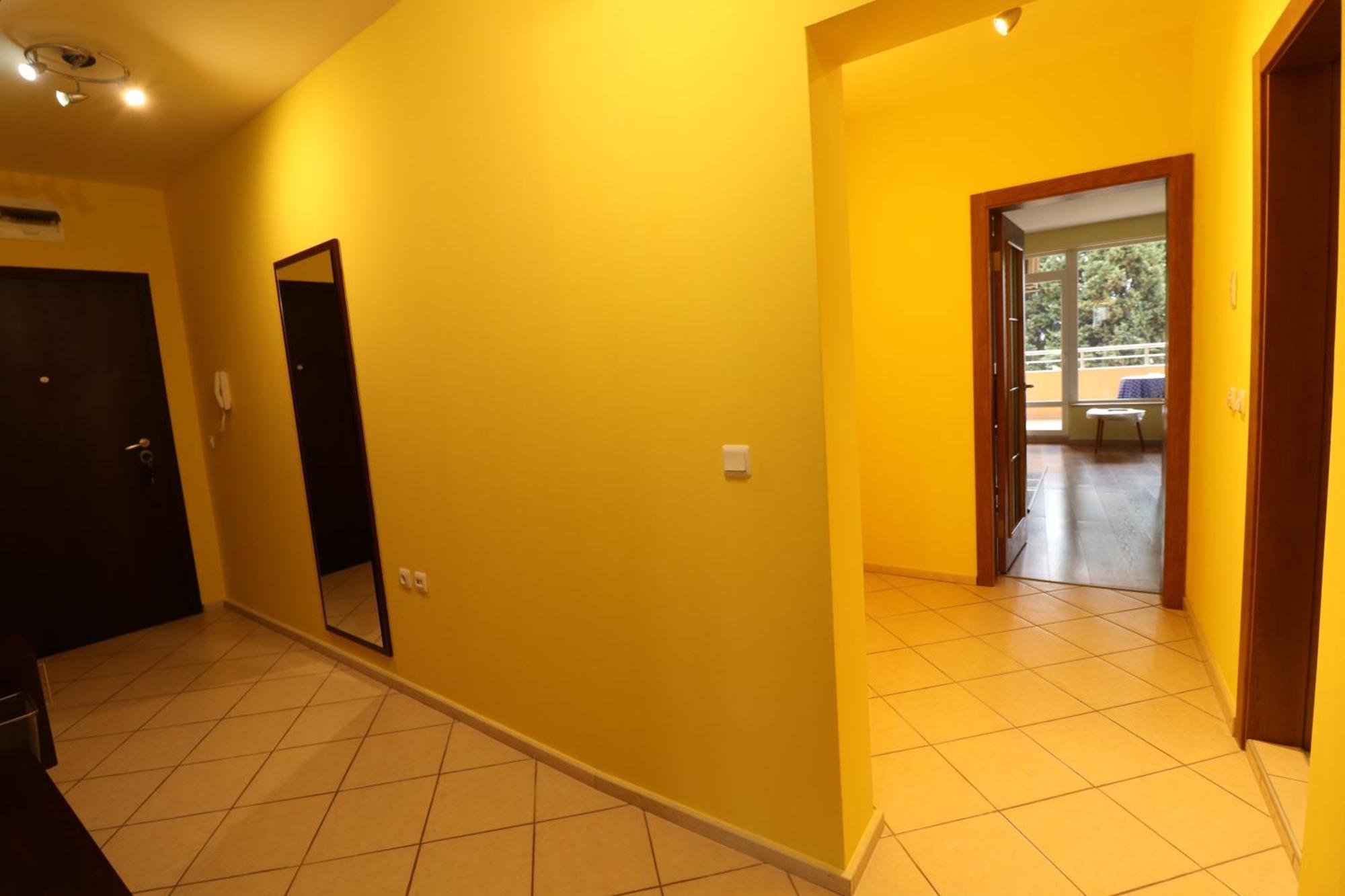 Varna Garden View Apartment Bagian luar foto